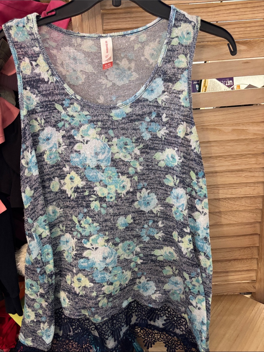 No Boundaries Blue Floral Lace-Hem Tank Top XL